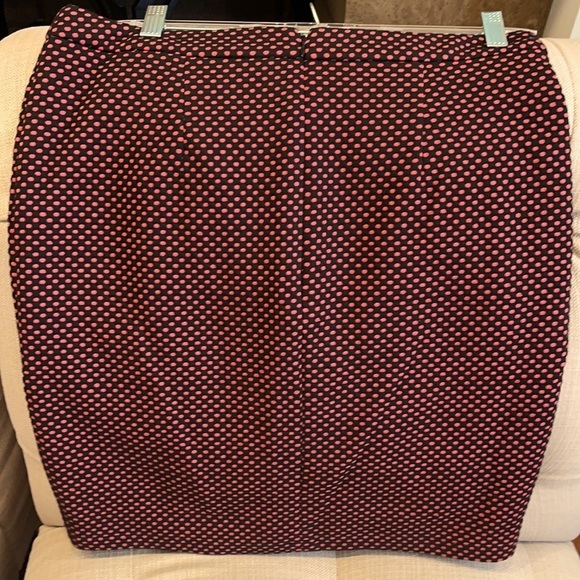 X:  Sz 6 NWT Loft Orange Oval dot Knit Skirt. - Picture 2 of 6